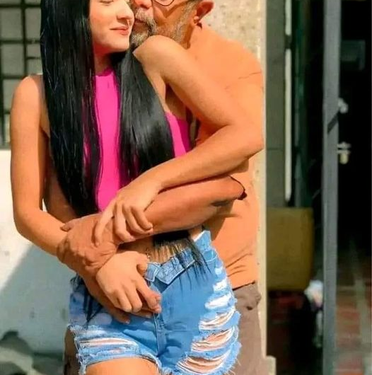 😱😭Esta joven se Caso con el Anciano Millonario por su Dinero pero jamás Imagino lo que este Haría con ella Este vídeo fue grabado por las cámaras de seguridad ,MIRA EL VIDEO TOCANDO EL TEXTO AZUL👇👇👇